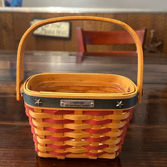 Longaberger 2001 Patriotic Inaugural Basket, 2 protectors, liner and Tie-On - Picture 1 of 6
